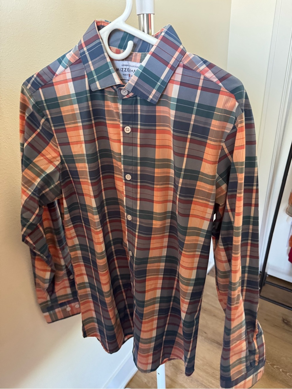 Mizzen+Main Leeward Collection plaid dress shirt blue & orange pattern size Med